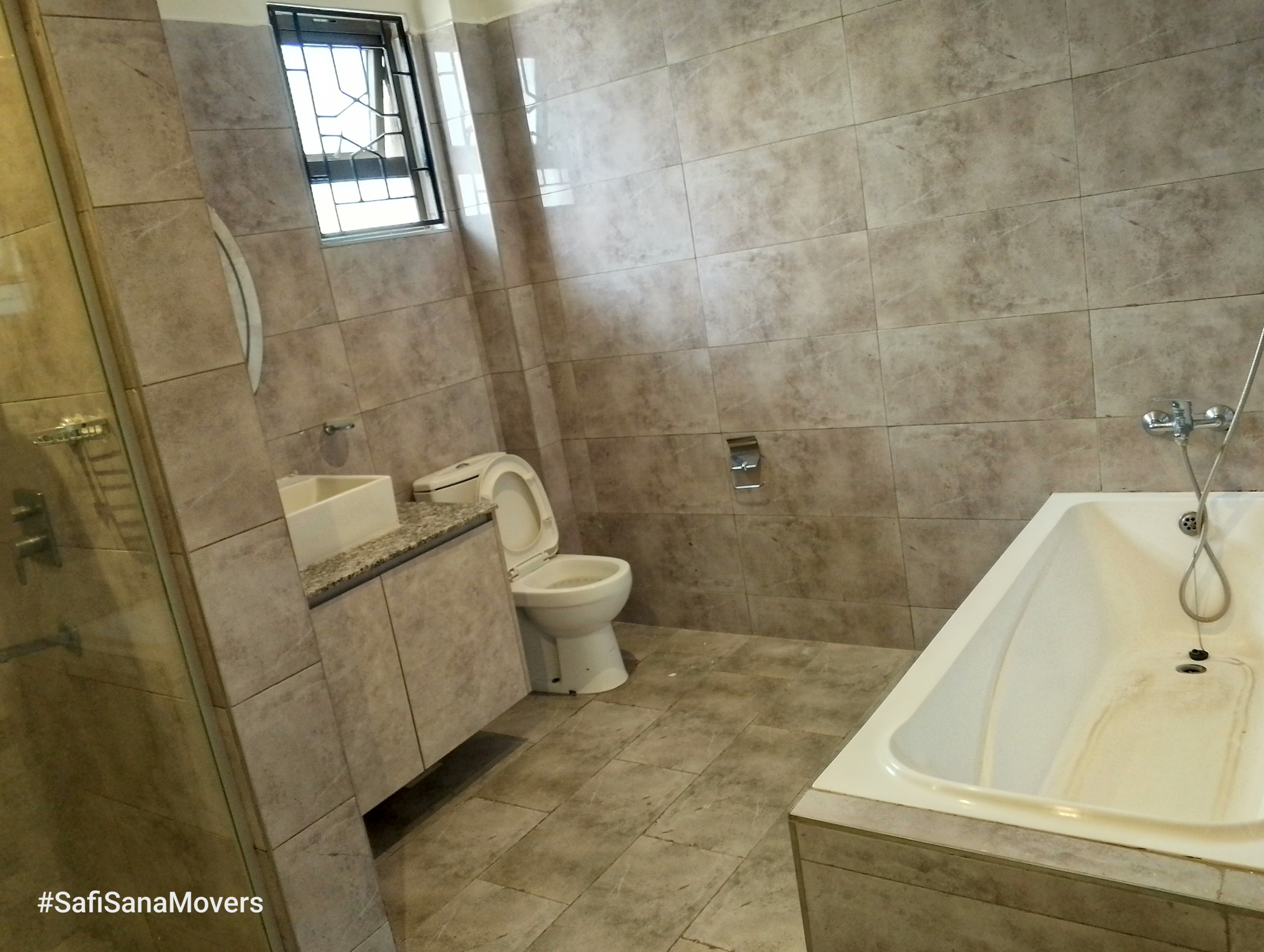 IMG_20251024_130921_887 4 Bedroom Townhouse plus SQ For Sale Syokimau 25.95m
