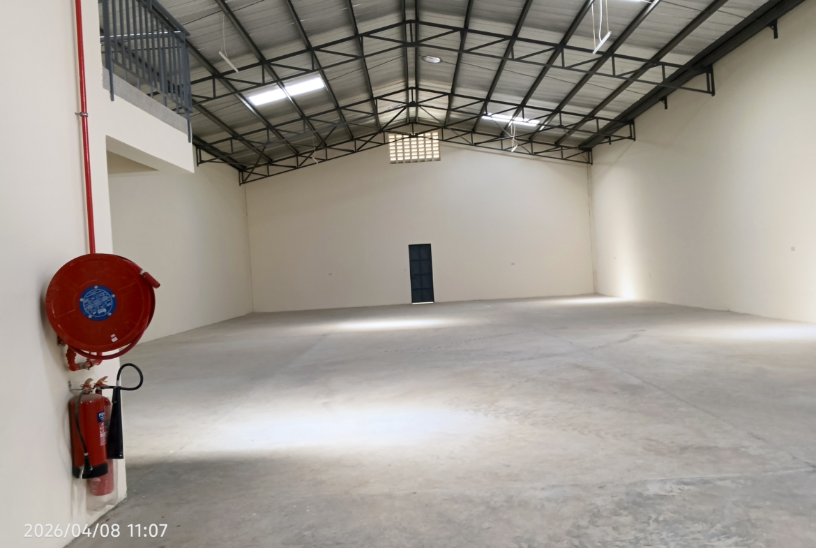 Modern Godown FOr Sale Athiriver 5236-Sqft @ 21.3M PLus VAT
