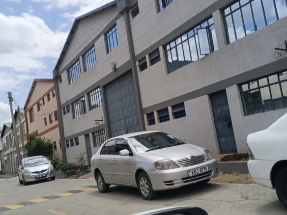 Godown For Rent Eastern ByPass Ruai 5500~Sqft @ 230,000/-